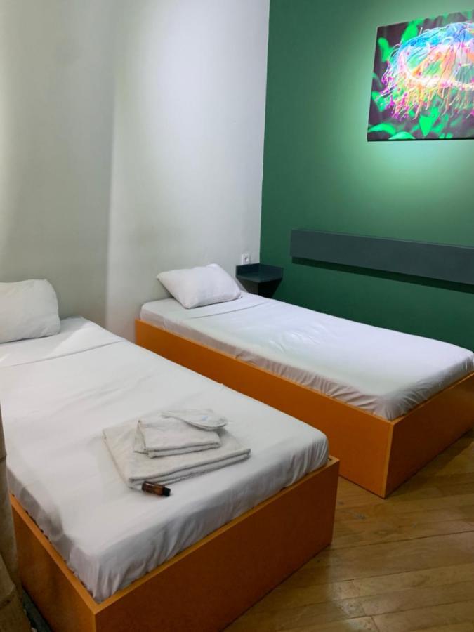 Gorgona Hostel Batumi Exterior photo