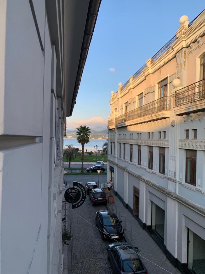 Gorgona Hostel Batumi Exterior photo